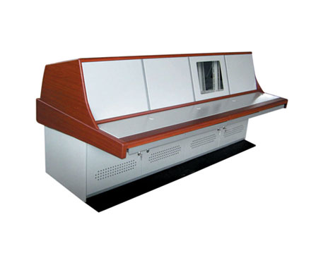 監(jiān)控操作臺